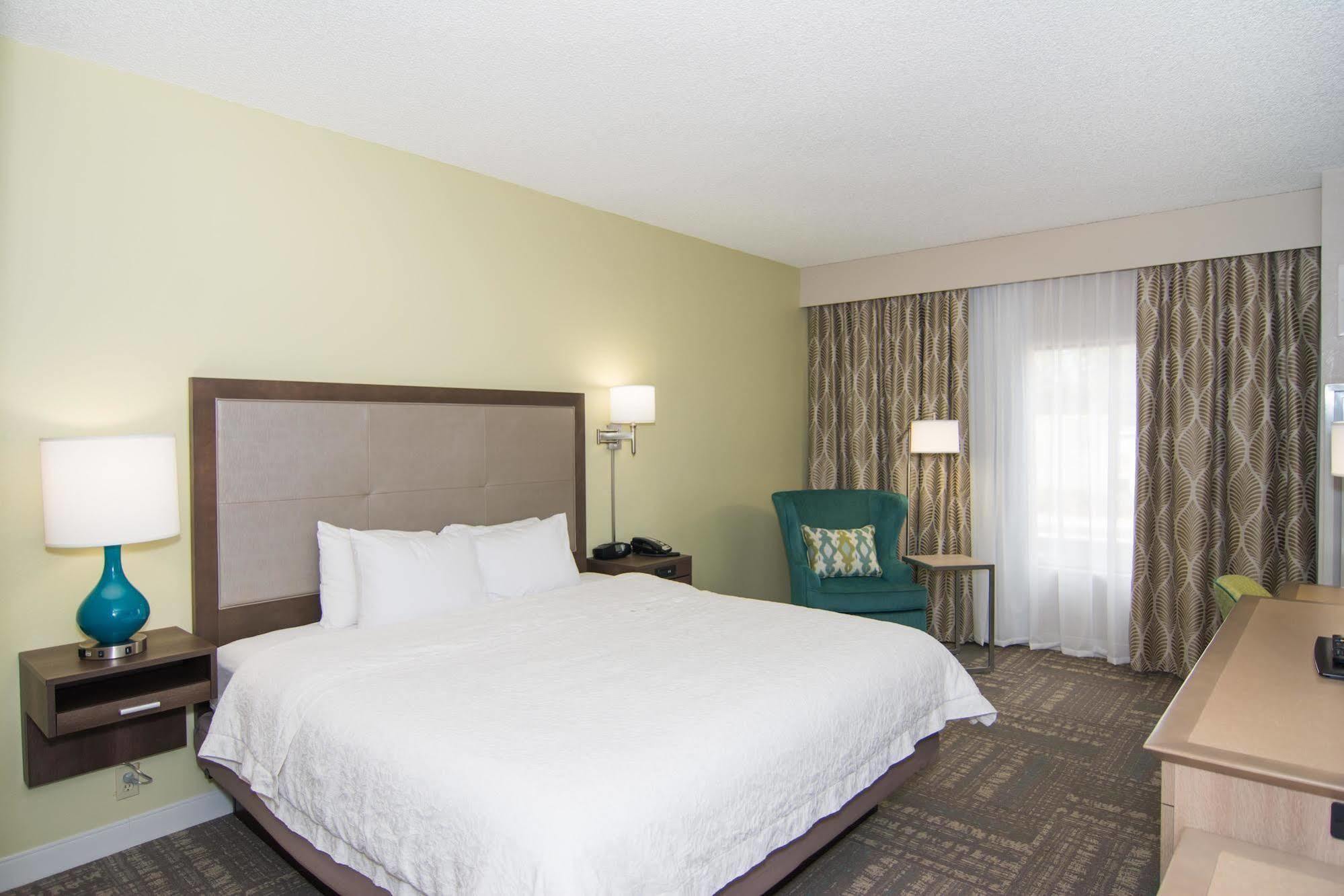 Hampton Inn Jacksonville I-10 West Exteriör bild